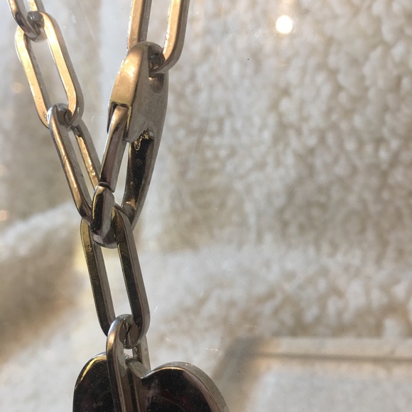 Paula Abdul heart chain necklace - Picture 4 of 5